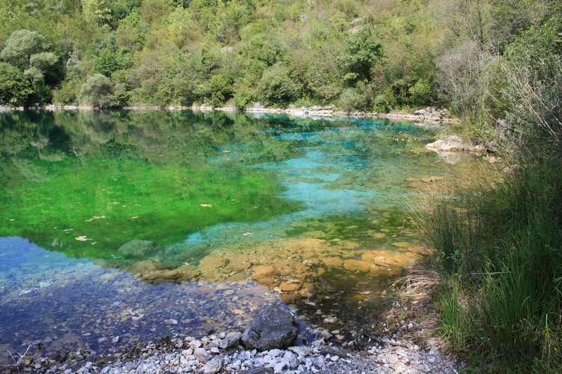 La riserva naturale lago del cornino e l''alto tagliamento